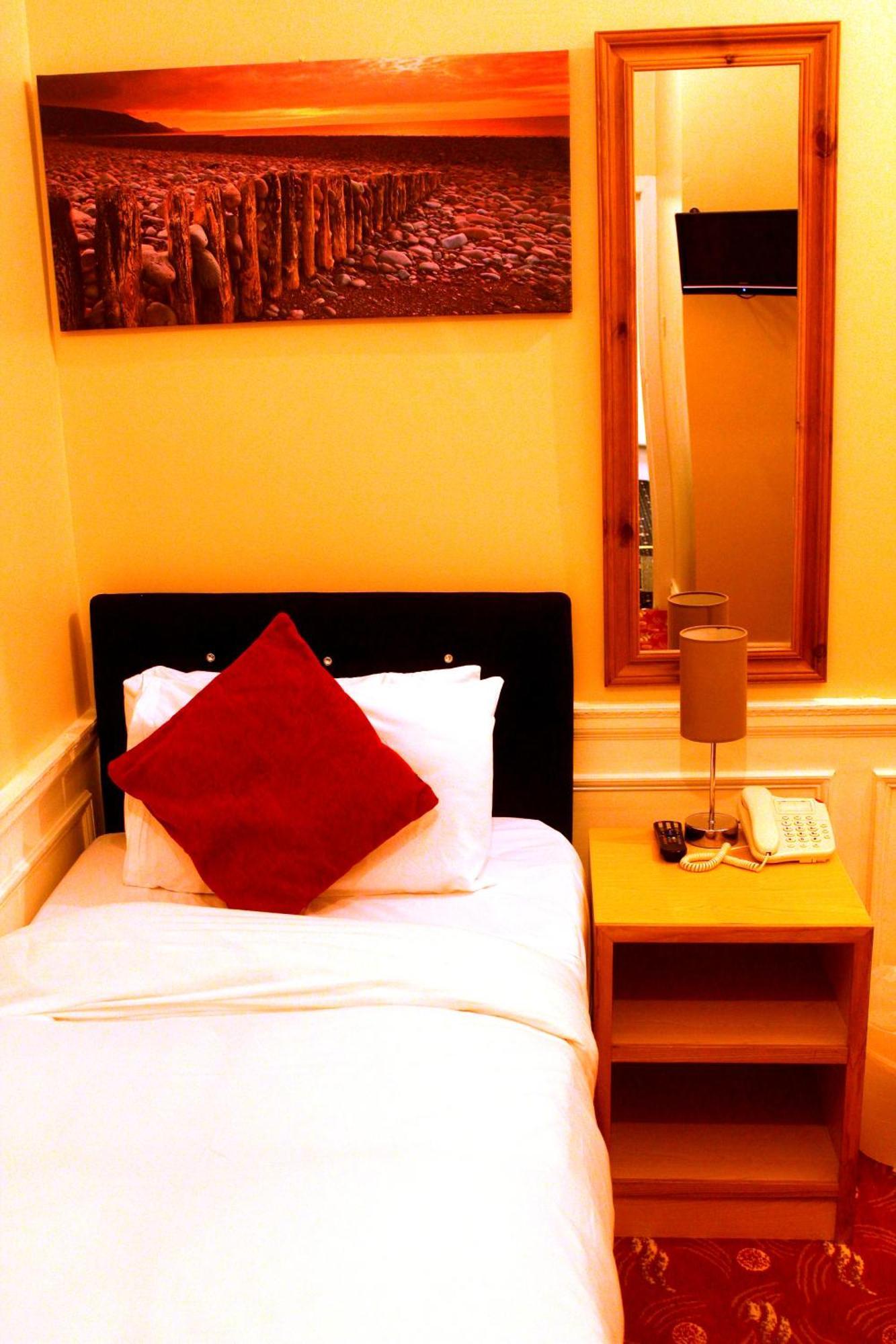 Edgerton Hotel هدرزفيلد الغرفة الصورة