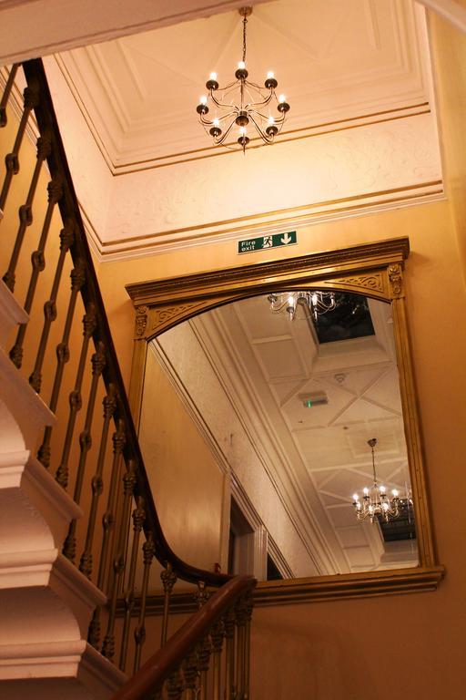 Edgerton Hotel هدرزفيلد المظهر الخارجي الصورة