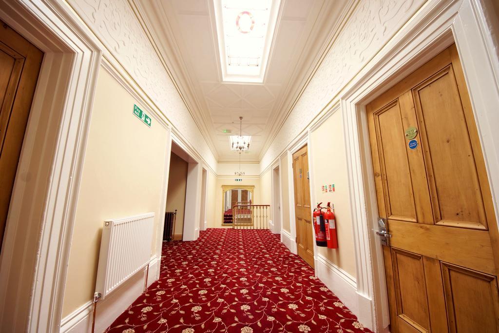 Edgerton Hotel هدرزفيلد المظهر الخارجي الصورة