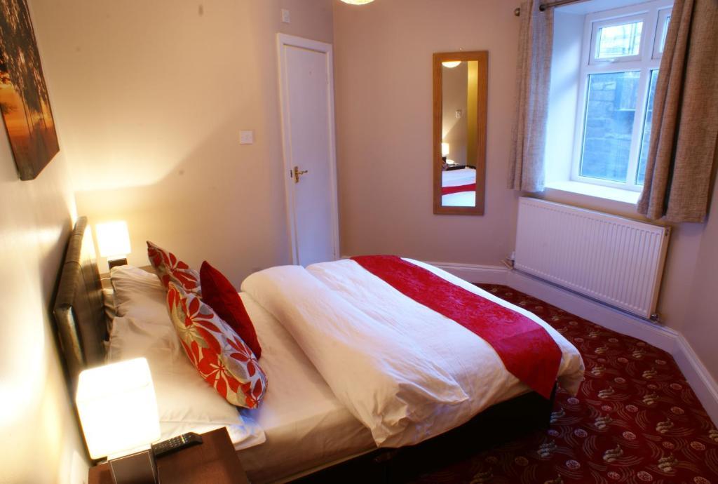 Edgerton Hotel هدرزفيلد المظهر الخارجي الصورة