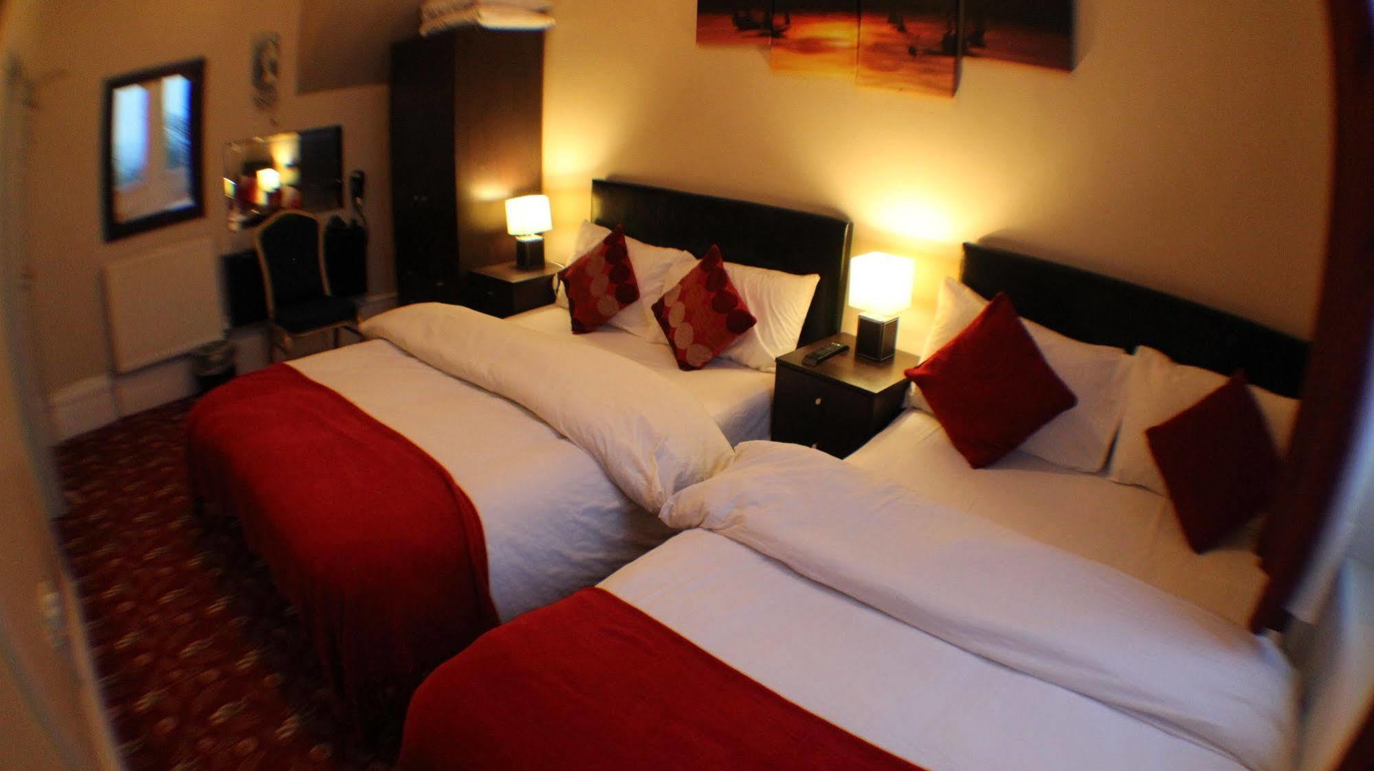 Edgerton Hotel هدرزفيلد المظهر الخارجي الصورة